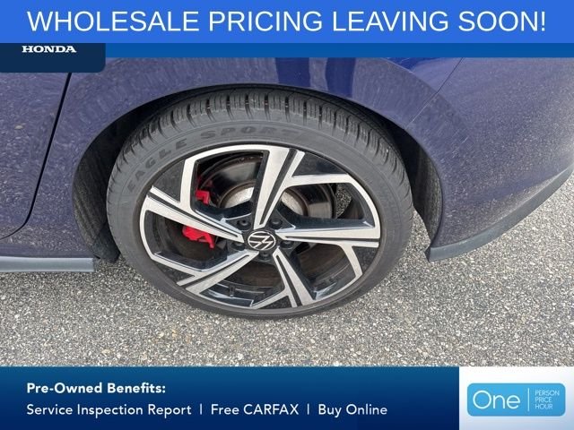 Used 2024 Atlantic Blue Metallic Volkswagen 2.0T SE image 12