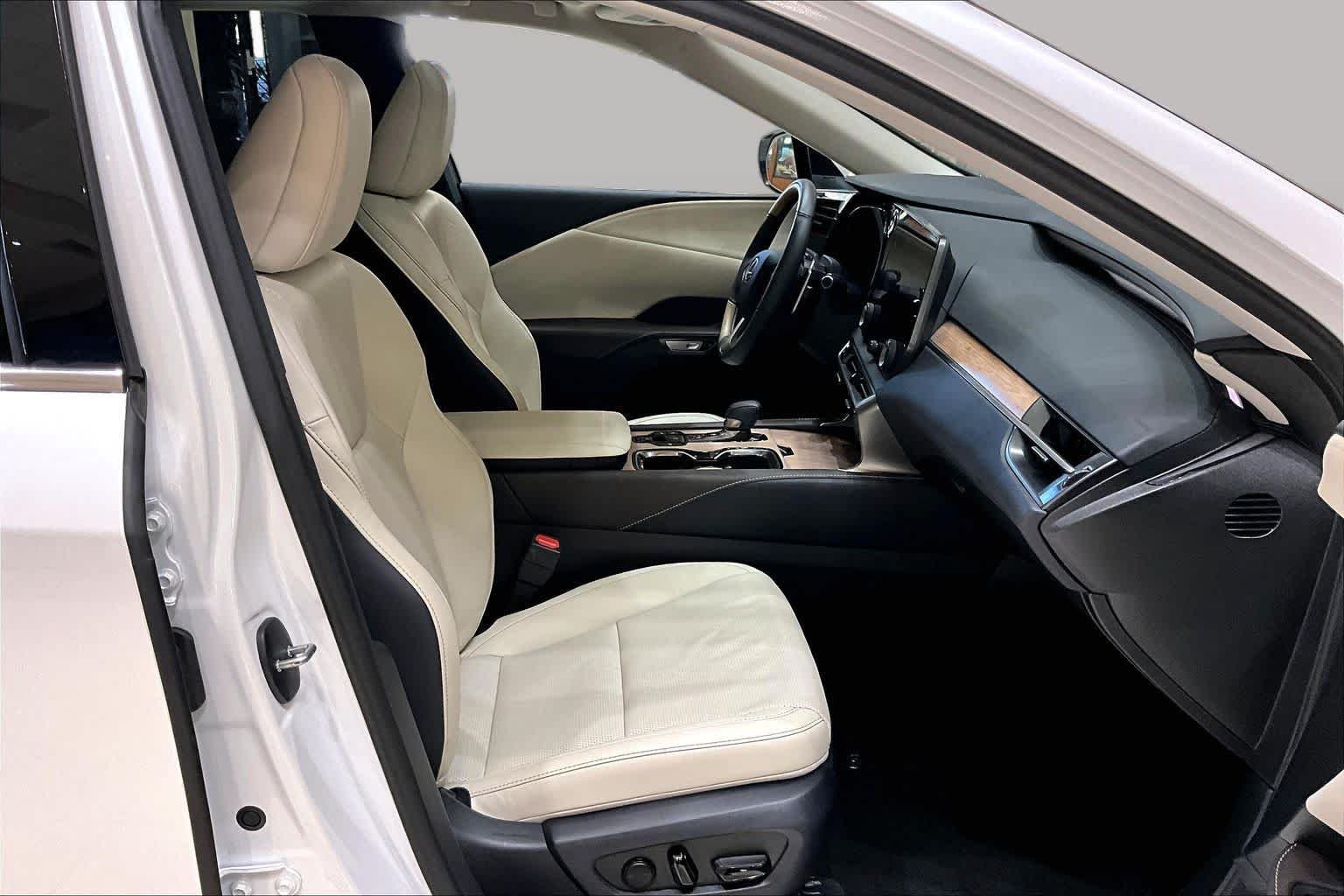 Certified Used 2025 Eminent White Pearl Lexus Premium Plus image 8