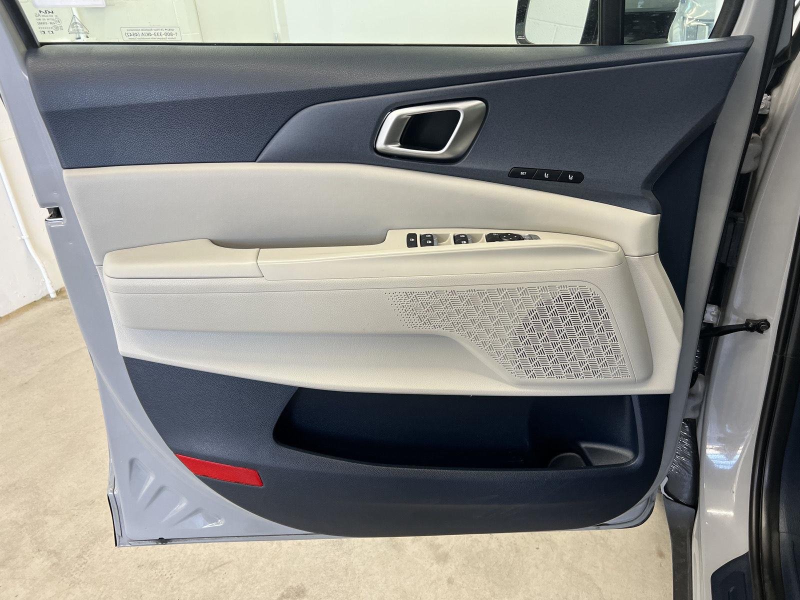 Used 2026 Ceramic Silver Kia EX image 11