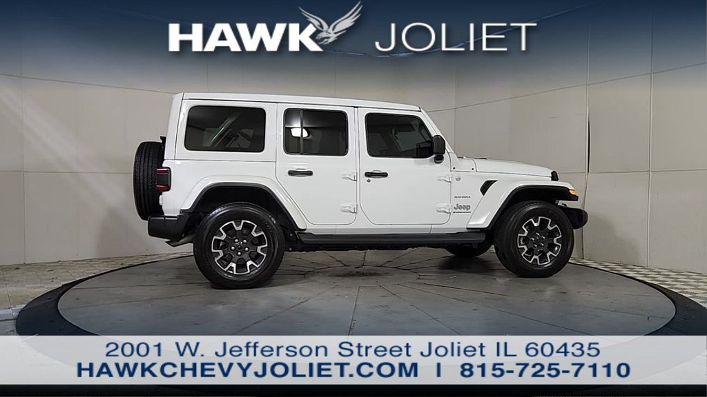 Used 2024 White Jeep Sahara image 7