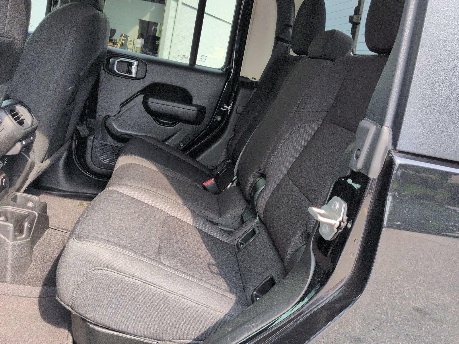 Used 2023 Black Clearcoat Jeep Sport S image 32