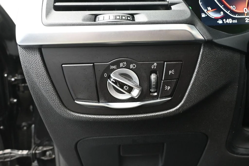 Used 2023 Black BMW xDrive30i image 32