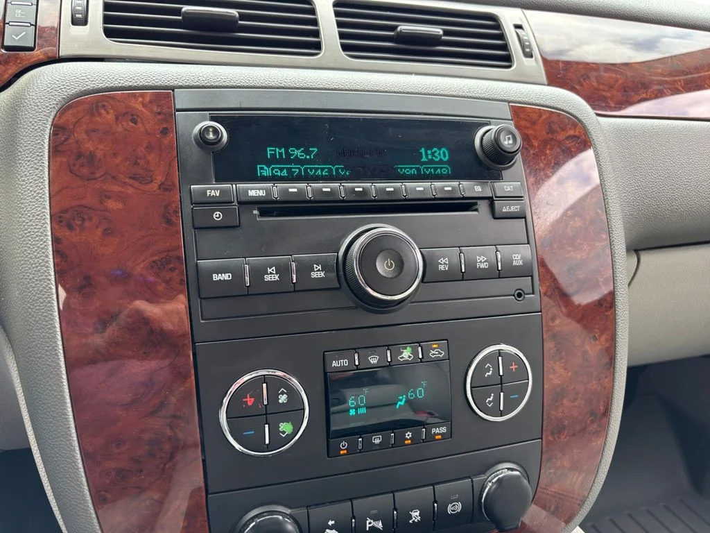 Used 2011 White Chevrolet LTZ image 21
