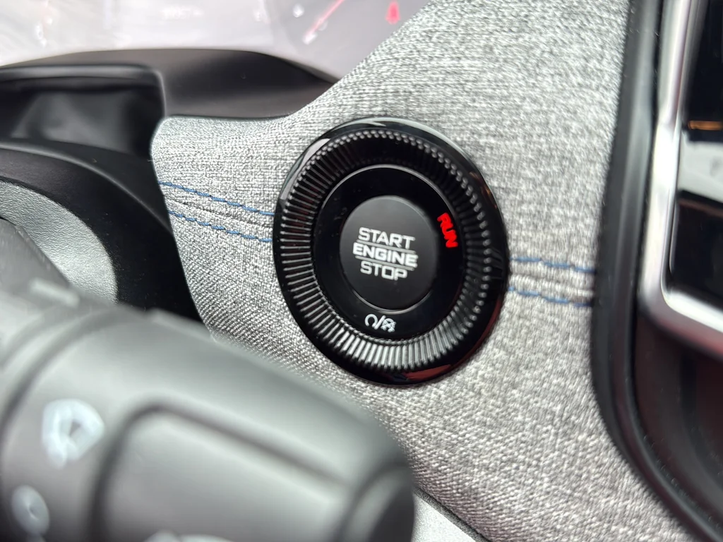 Used 2025 Black Jeep Latitude image 20