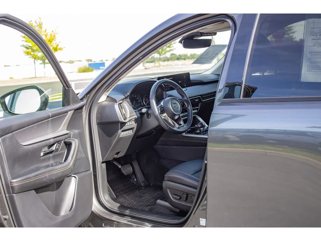 Used 2026 Machine Gray Metallic Mazda Preferred image 30