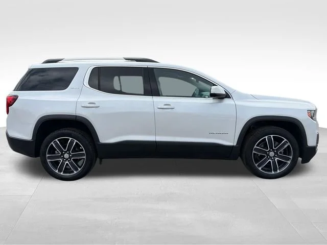 Used 2023 White Frost Tricoat GMC SLT image 8