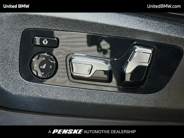 New 2027 Skyscraper Grey Metallic BMW X7 image 4