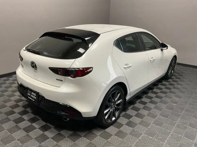 Used 2019 White Mazda Base image 8