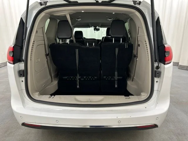 Used 2023 White Chrysler Touring L image 25
