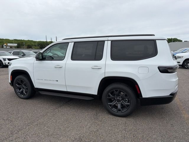 New 2026 Bright White Clear-Coat Exterior Paint Jeep Limited Altitude image 5