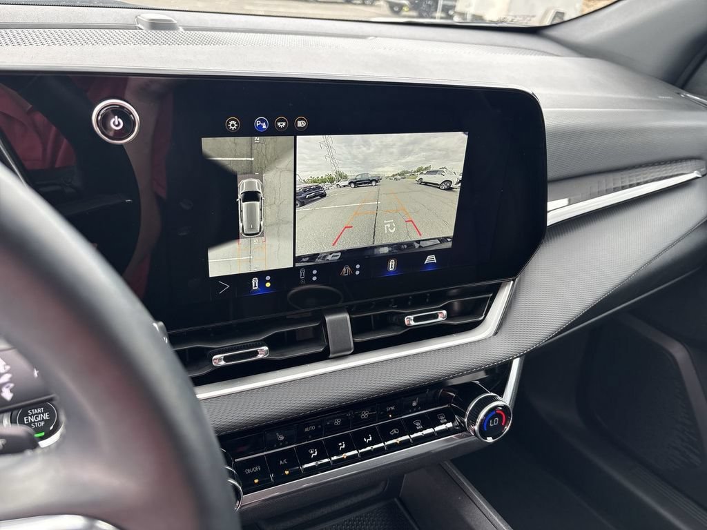 2025 Chevrolet Equinox LT - Photo 19