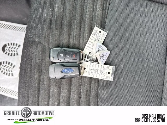 Used 2021 Silver Ford XL image 27