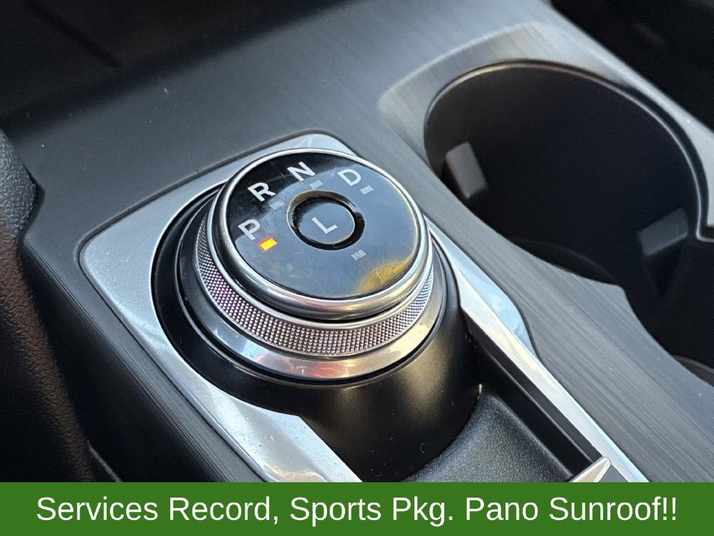 Used 2021 Black Ford SE image 28