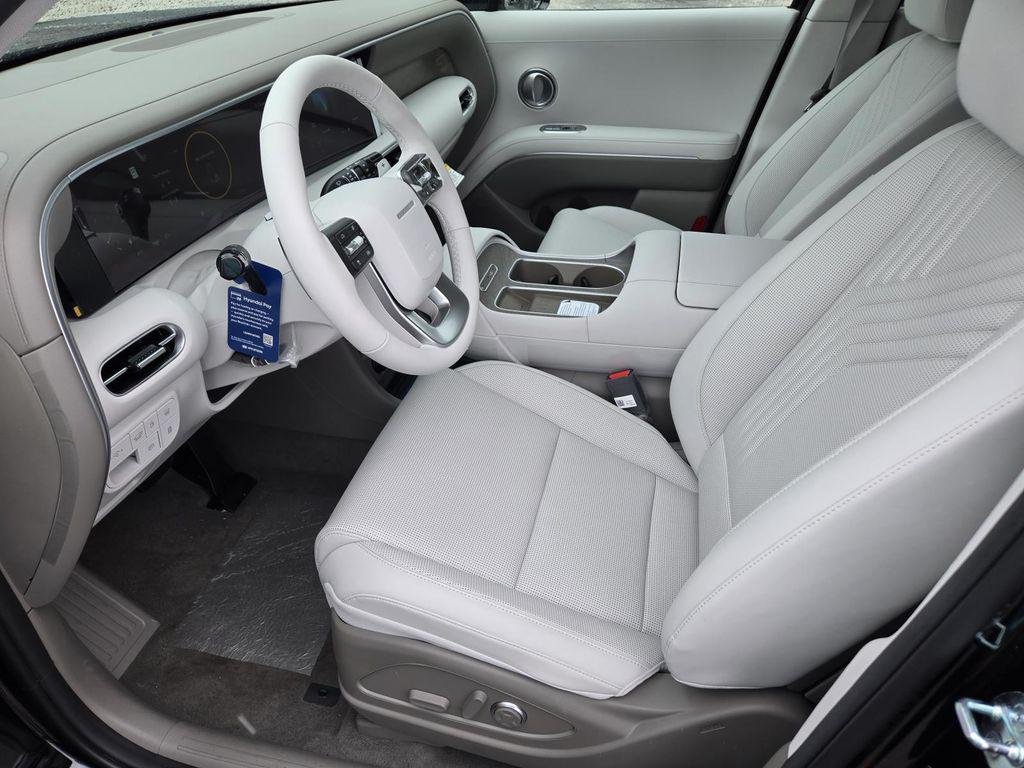 New 2026 Black Hyundai Blue SEL Premium 7P image 15