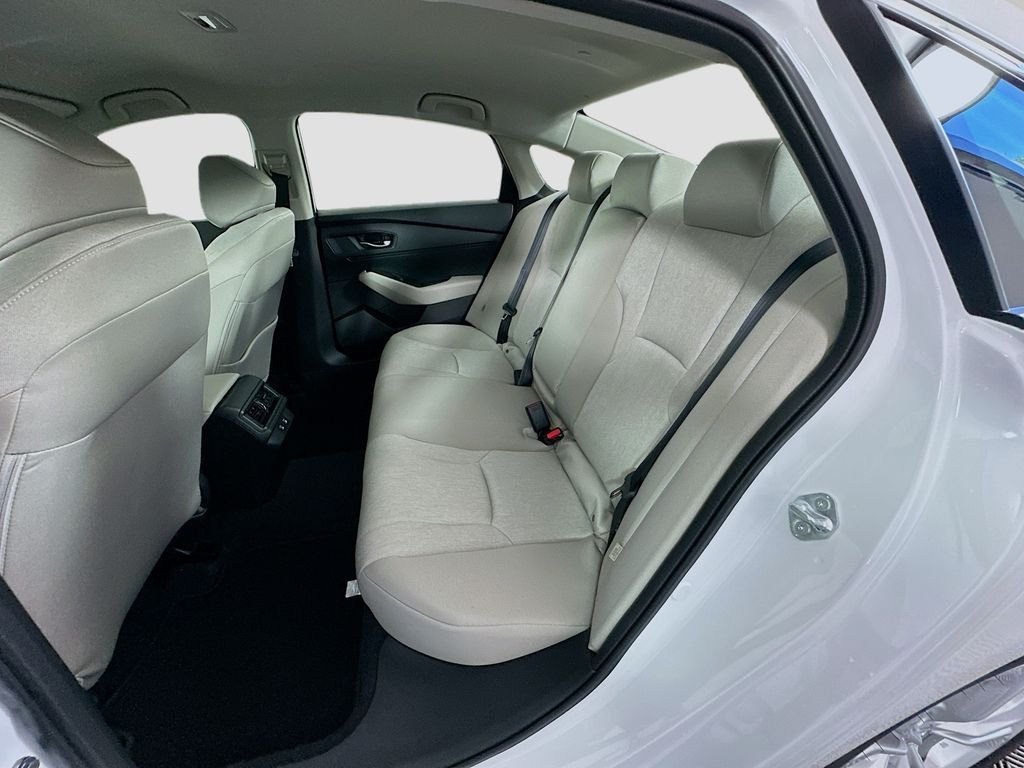 New 2026 Platinum White Pearl Honda LX image 16