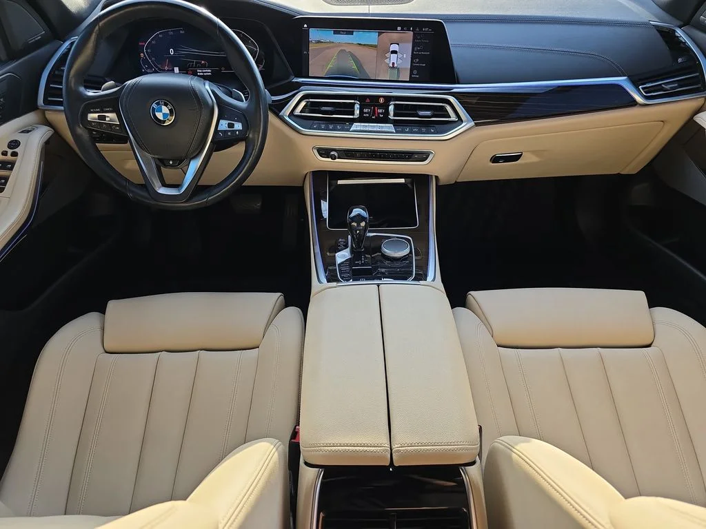 Used 2020 White BMW xDrive40i image 10