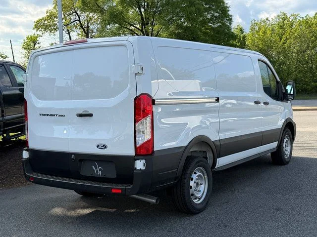 New 2026 Oxford White Ford Base image 3