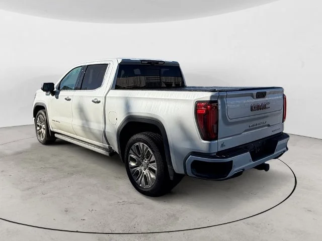 Used 2020 White GMC Denali image 2