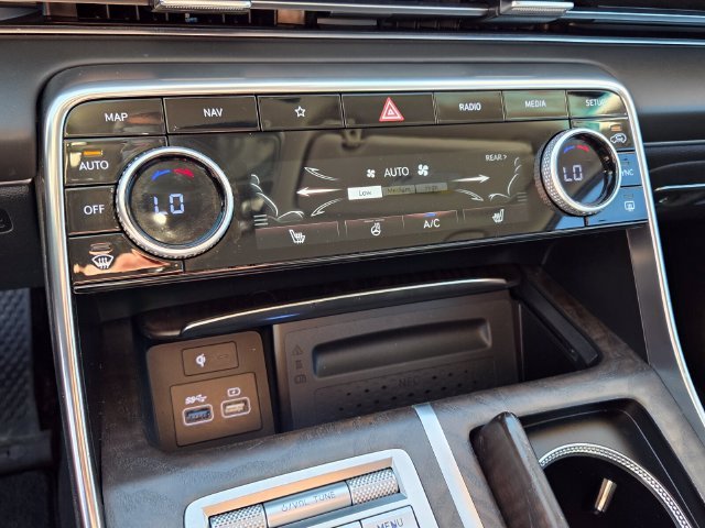 Used 2024 Silver Genesis 2.5T image 26