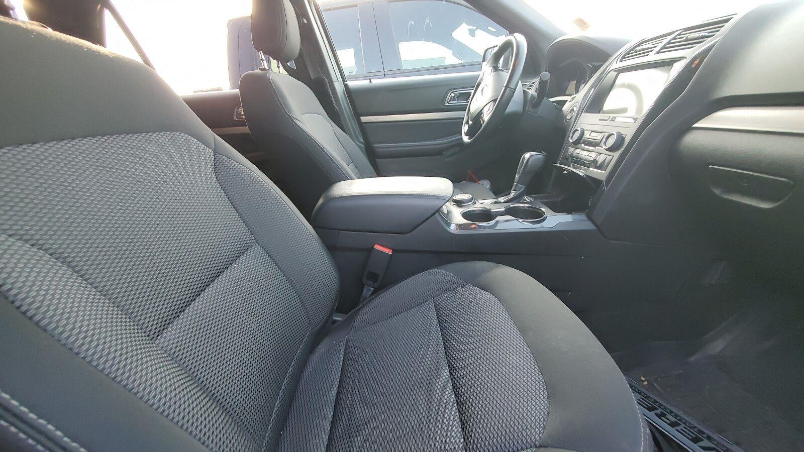 Used 2018 Oxford White Ford XLT image 4