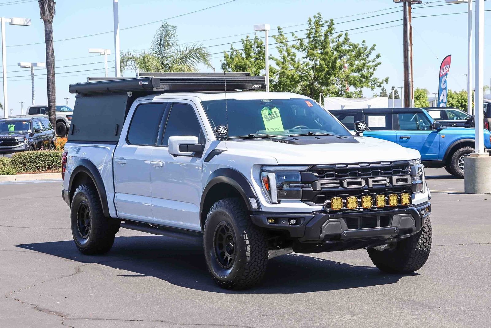 Used 2025 White Metallic Ford Raptor image 3