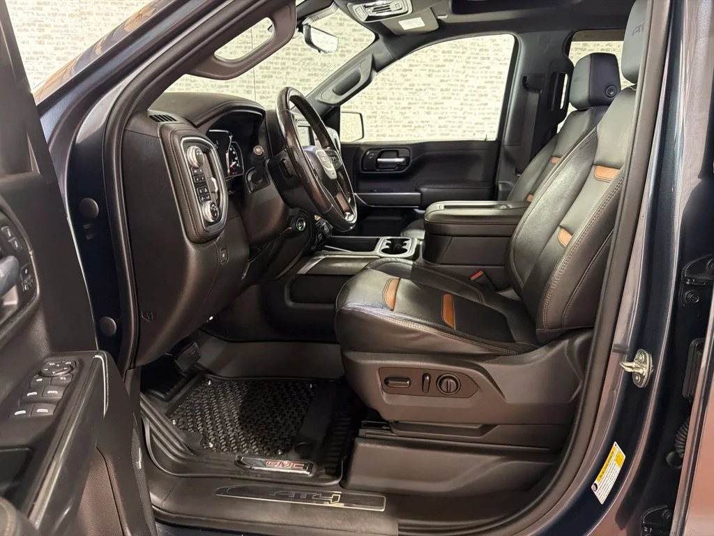 Used 2021 Dark Sky Metallic GMC AT4 image 17