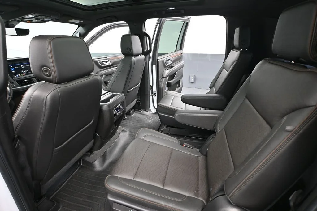 Used 2021 White Chevrolet High Country image 42
