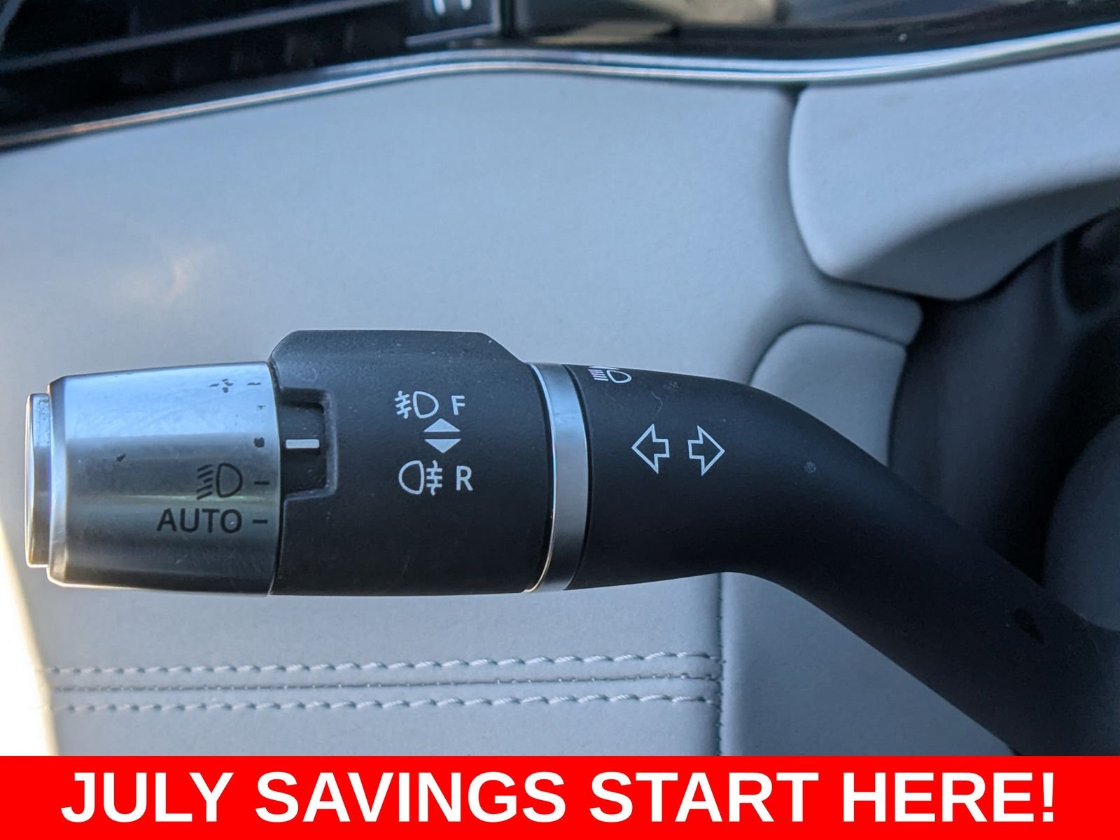 Used 2020 Gray Land Rover First Edition image 41