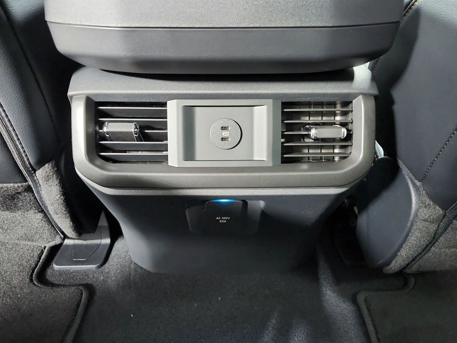 New 2026 White Ford Tremor image 41