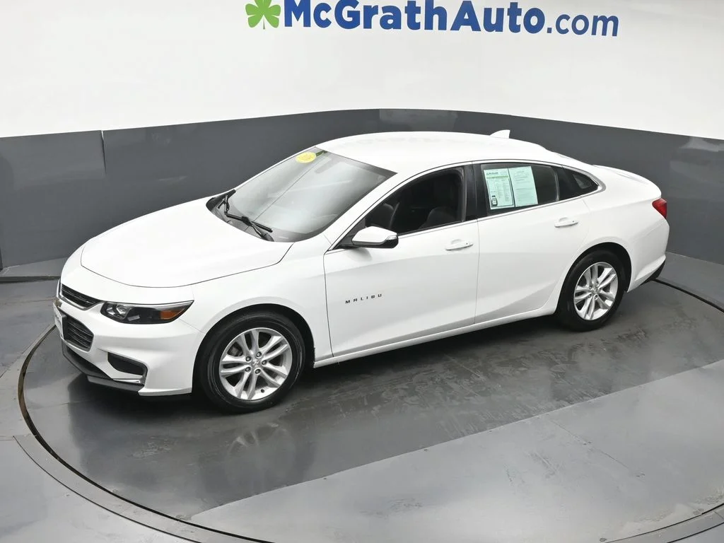 Used 2016 White Chevrolet LT image 21