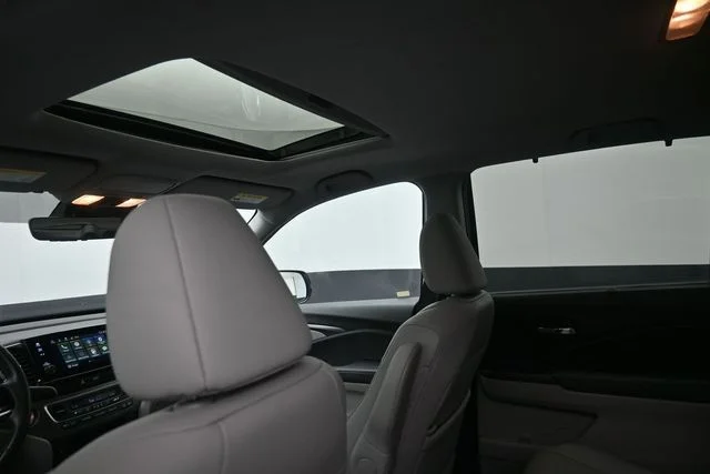Used 2021 Gray Honda EX-L image 19