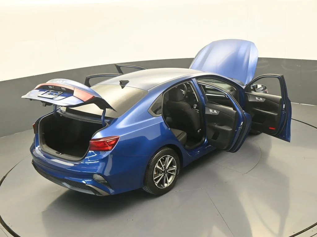 Used 2023 Deep Sea Blue Kia LXS image 59