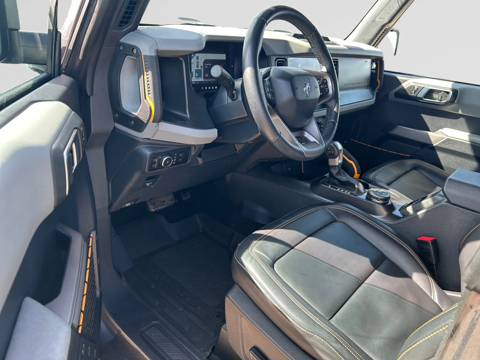 Used 2023 carbonized gray Ford Badlands Hardtop 4x4 Leather image 13