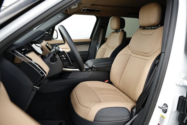 New 2026 Fuji White Land Rover Dynamic SE image 26