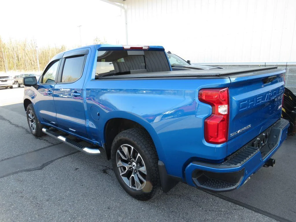 Used 2023 Glacier Blue Metallic Chevrolet RST image 12