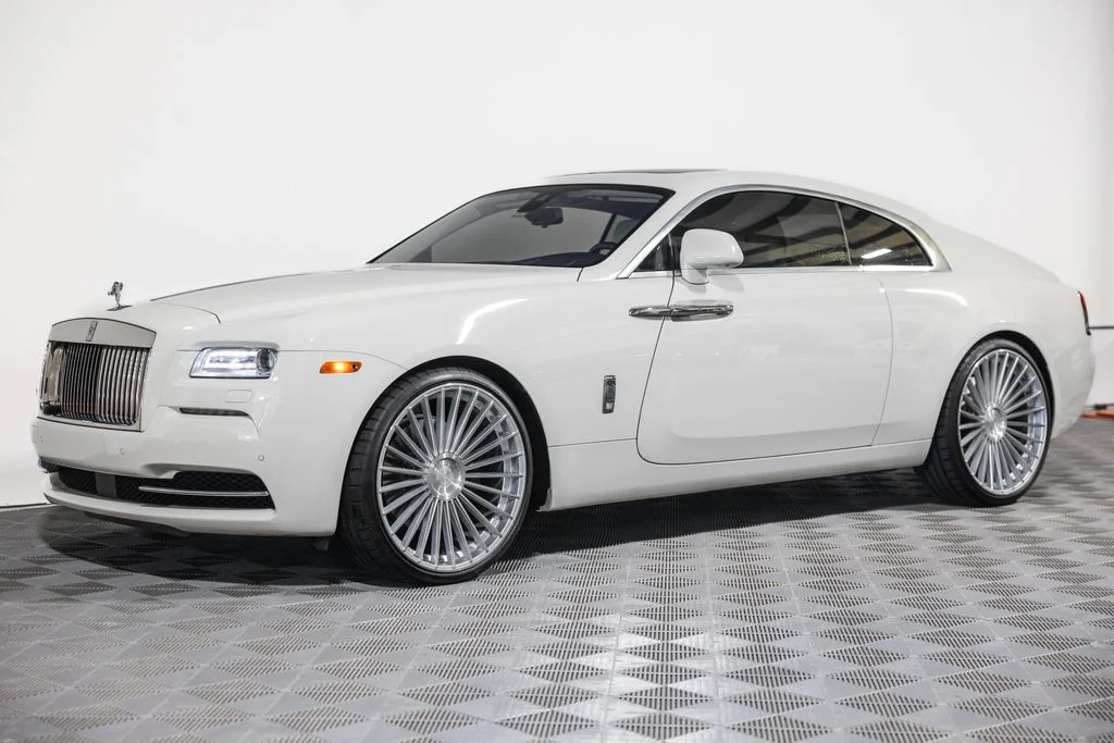 Used 2014 White Rolls-Royce Base image 19