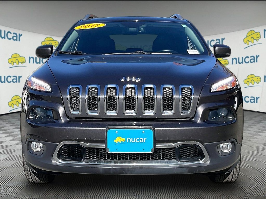 Used 2017 Gray Jeep Limited image 2