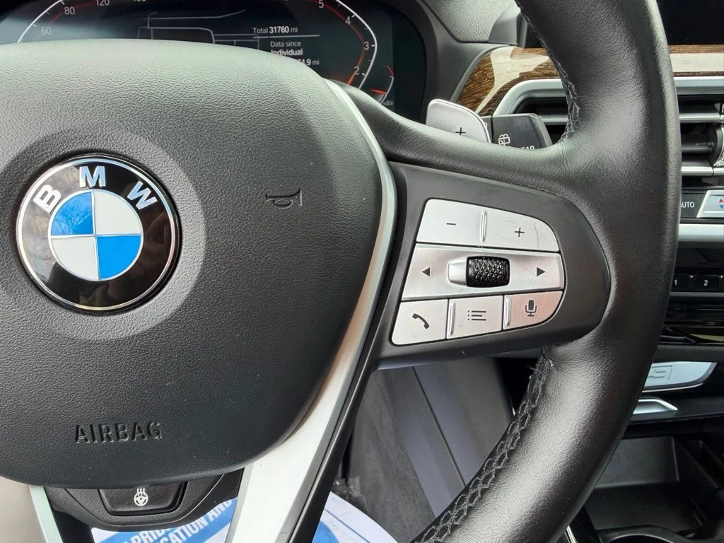 Used 2023 Black BMW xDrive30i image 13