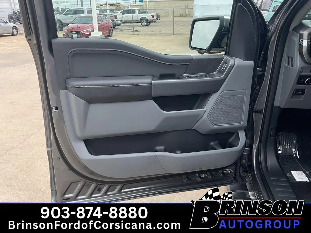 New 2026 Carbonized Gray Metallic Ford XLT image 10