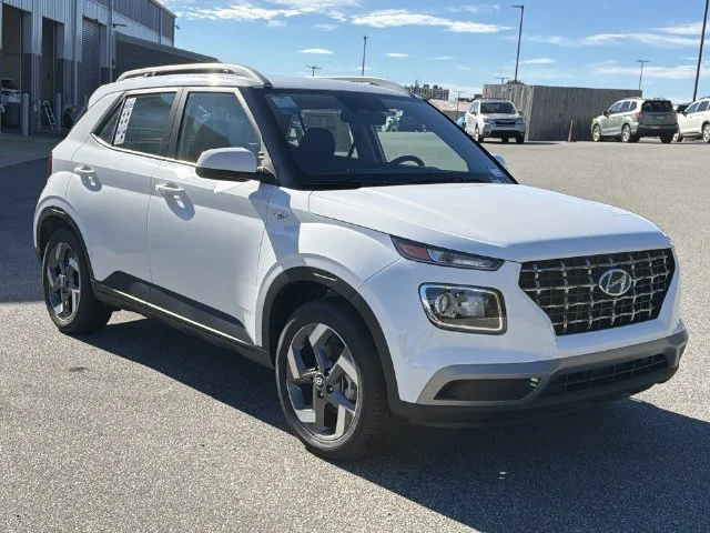 Used 2026 White Hyundai SEL image 15