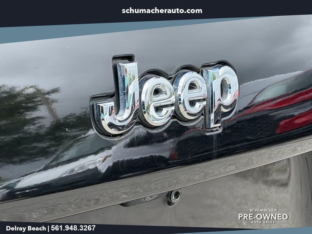 Used 2019 Black Jeep Limited image 16