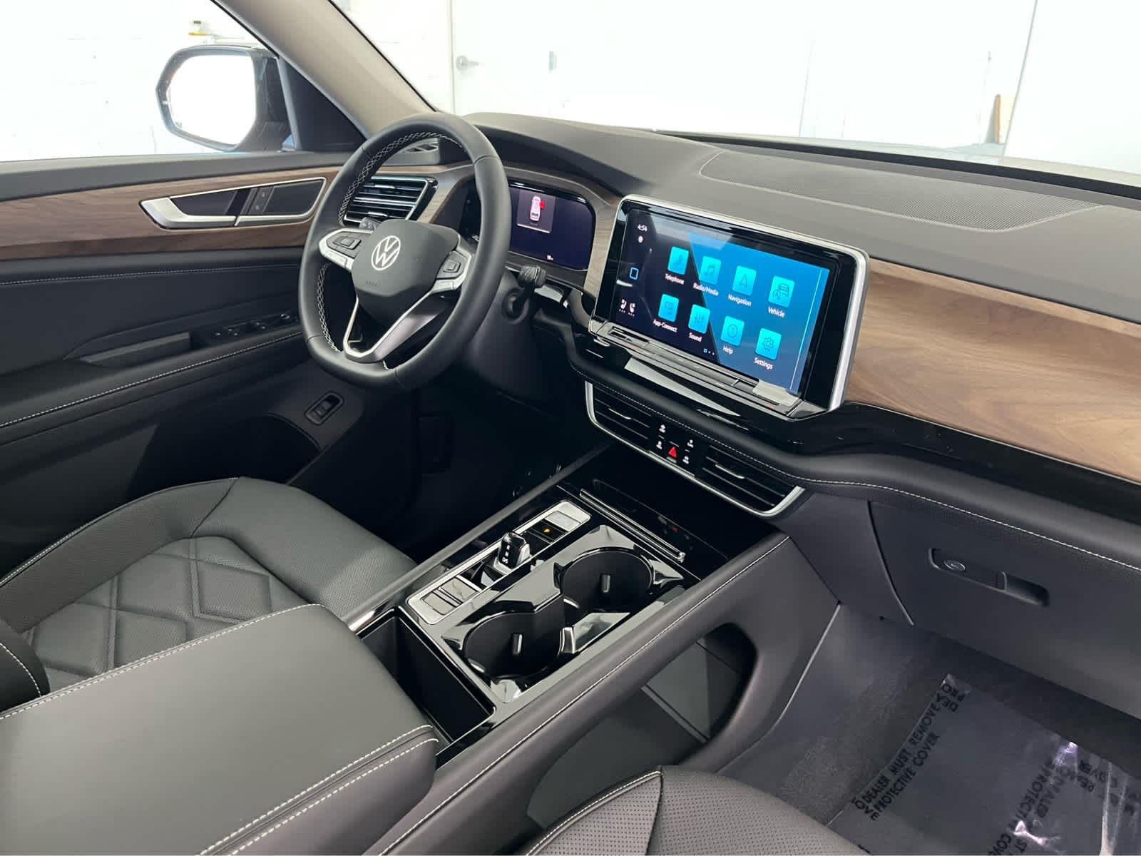2026 Volkswagen Atlas SE w/Tech - Photo 27