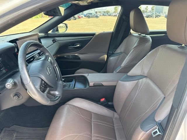 Used 2024 White Lexus 350 Luxury image 9
