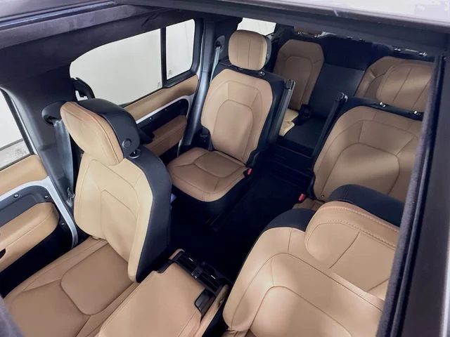 New 2026 Fuji White Land Rover V8 image 14
