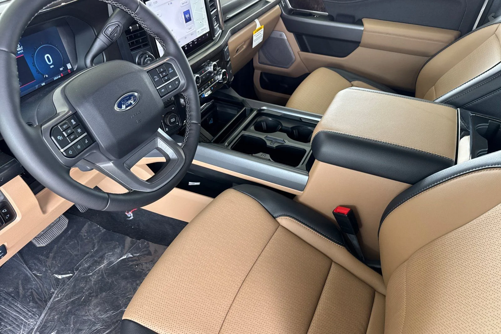 New 2026 Star White Metallic Tri-Coat Ford F-250® Lariat® image 12