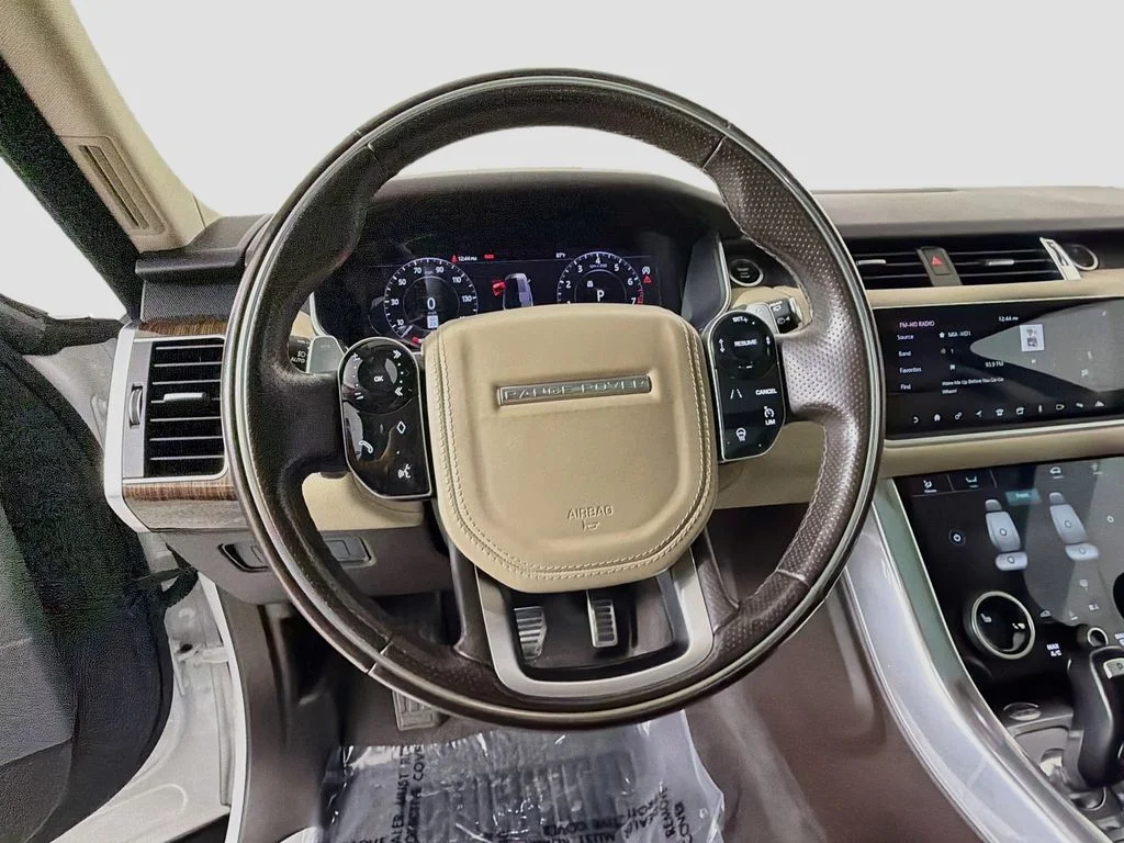 Used 2021 White Land Rover HSE Silver Edition image 11