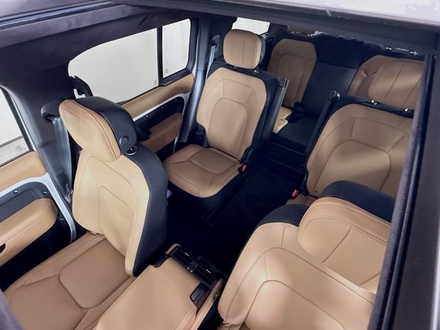2026 Land Rover Defender V8 - Photo 14