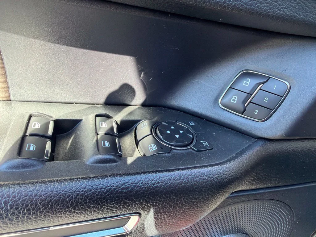 Used 2019 Red Ford Limited image 18