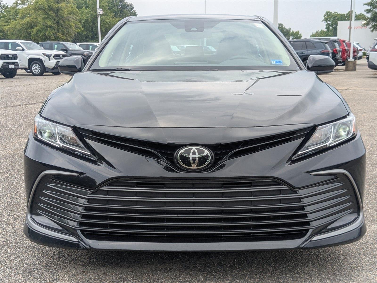 Certified Used 2024  TOYOTA  image 8