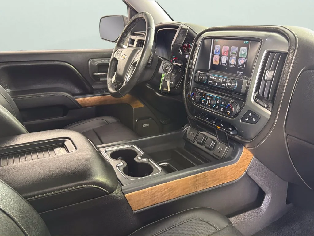 Used 2016 BLACK Chevrolet LTZ image 36